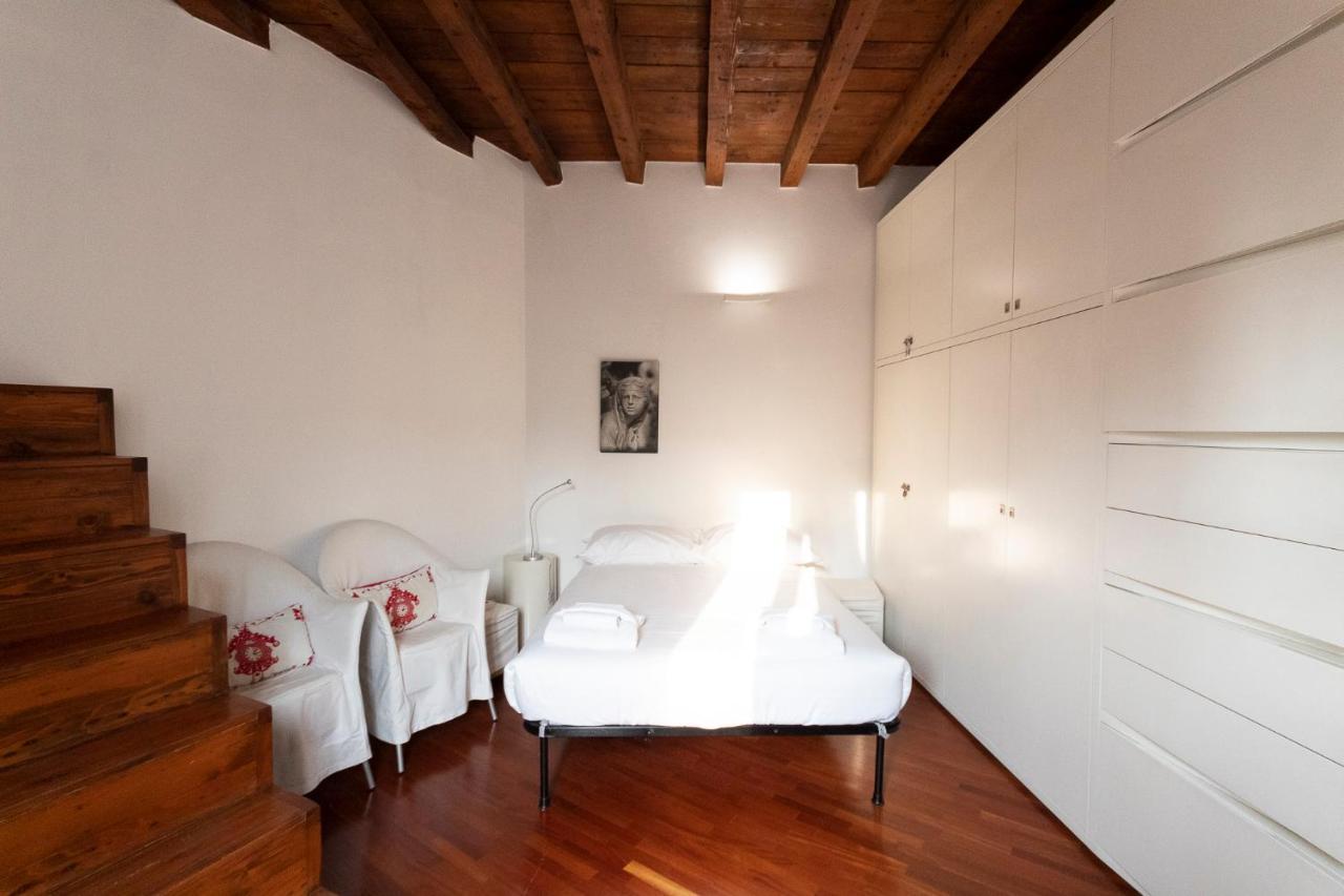 מילאנו Anfiteatro Apartment In Brera מראה חיצוני תמונה