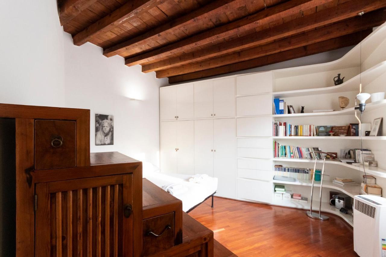 מילאנו Anfiteatro Apartment In Brera מראה חיצוני תמונה
