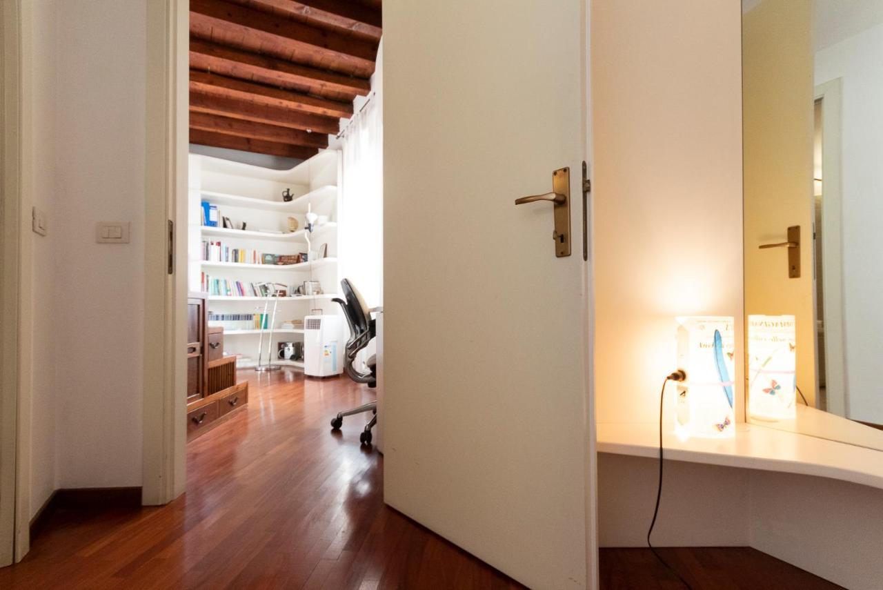 מילאנו Anfiteatro Apartment In Brera מראה חיצוני תמונה