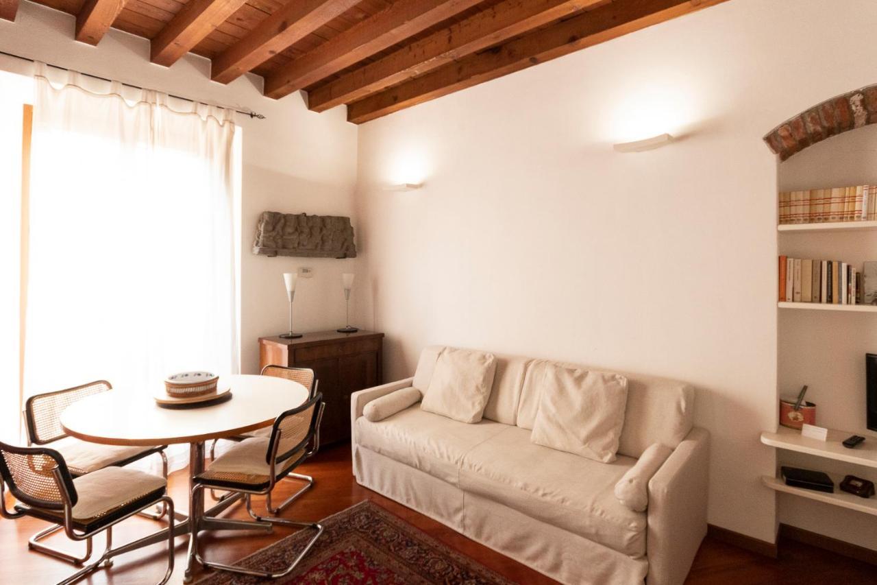 מילאנו Anfiteatro Apartment In Brera מראה חיצוני תמונה