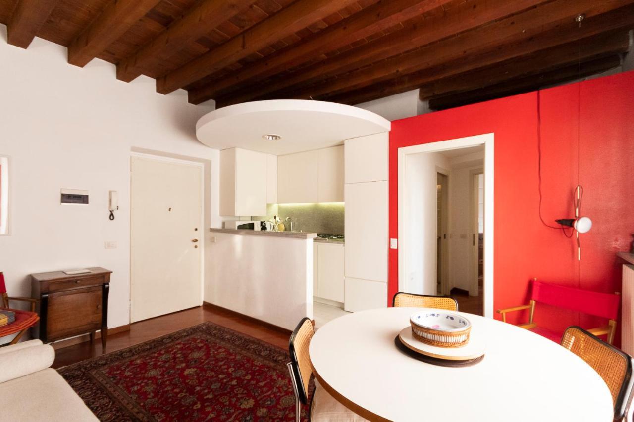מילאנו Anfiteatro Apartment In Brera מראה חיצוני תמונה